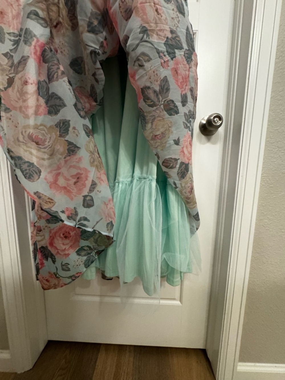 Petal & Pup NWT Floral Tie-Shoulder Maxi Dress - Picture 6 of 8